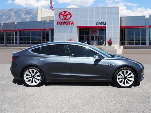 2019 Tesla Model 3 Long Range