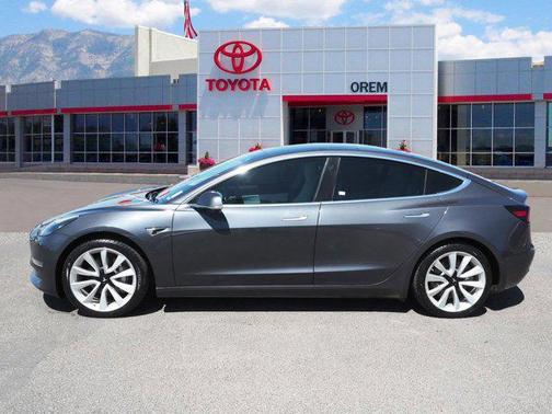 2019 Tesla Model 3 Long Range
