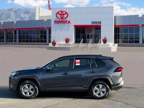 2025 Toyota RAV4 Hybrid XLE