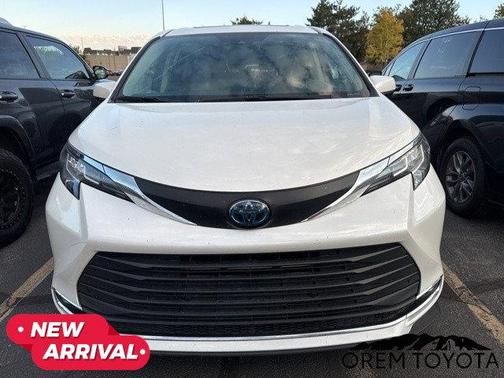 2021 Toyota Sienna XLE 7 Passenger