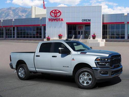 2025 RAM 3500 Big Horn Crew Cab 4x4 6'4' Box