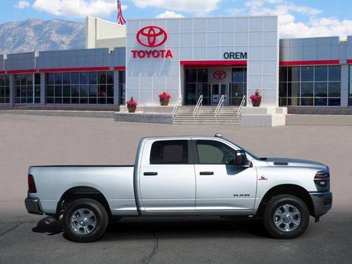 2025 RAM 3500 Big Horn Crew Cab 4x4 6'4' Box