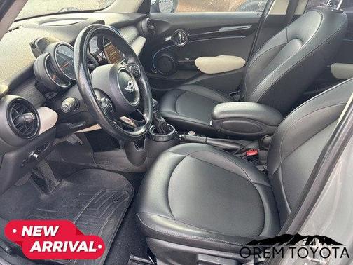 2016 MINI Hardtop Cooper