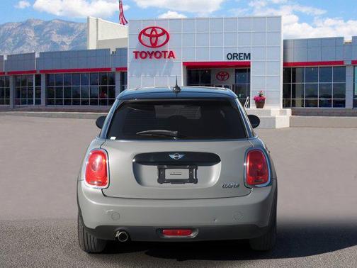 2016 MINI Hardtop Cooper