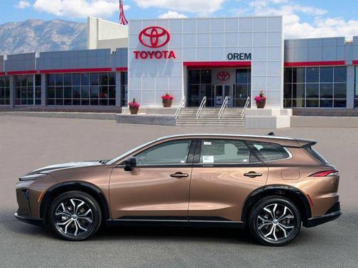 2026 Toyota Crown Signia XLE