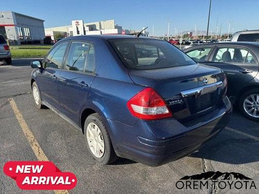 2011 Nissan Versa 1.8 S