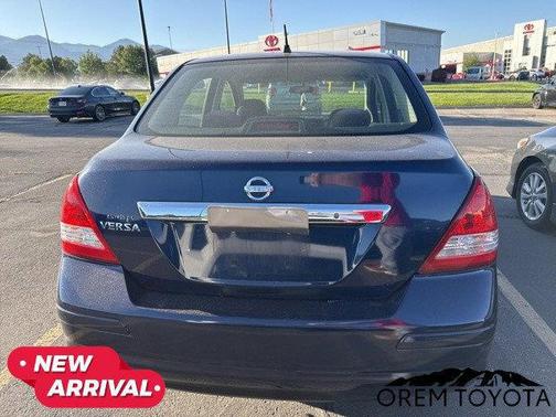 2011 Nissan Versa 1.8 S