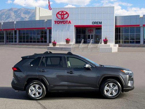 2025 Toyota RAV4 Hybrid XLE