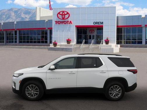 2022 Chevrolet Traverse LT Leather