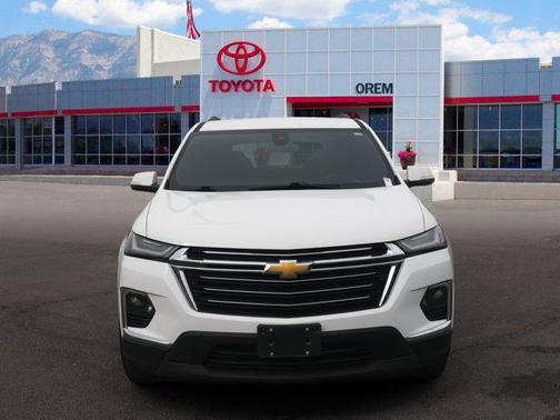 2022 Chevrolet Traverse LT Leather