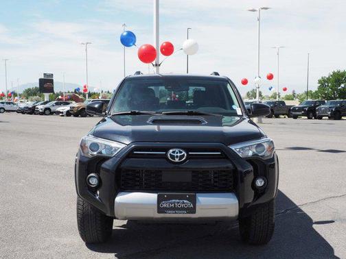 2024 Toyota 4Runner TRD Off Road