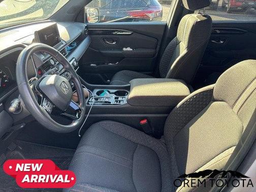 2023 Honda Pilot AWD Sport