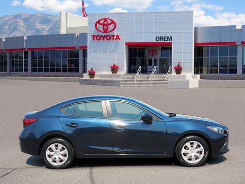 2016 Mazda Mazda3 i Sport