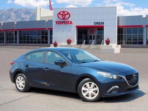 2016 Mazda Mazda3 i Sport