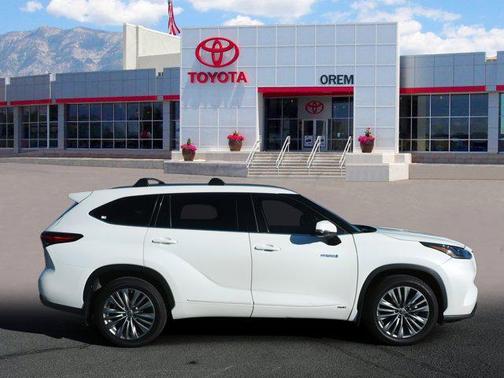 2020 Toyota Highlander Hybrid Platinum