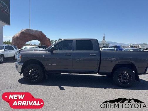 2019 RAM 2500 Tradesman Crew Cab 4x4 6'4' Box