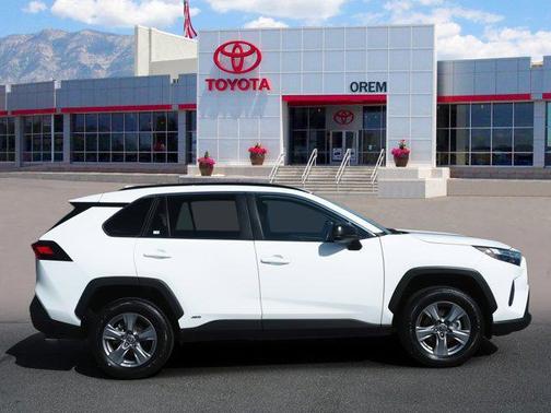 2023 Toyota RAV4 Hybrid LE