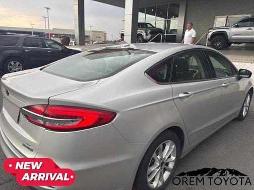 2019 Ford Fusion Hybrid SE