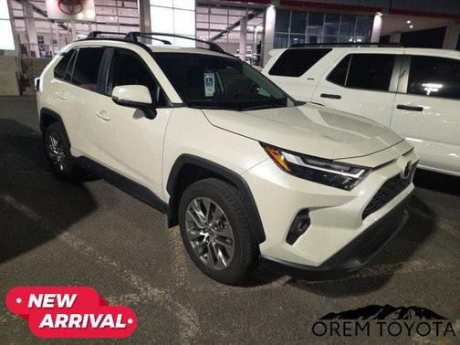 2022 Toyota RAV4 XLE Premium