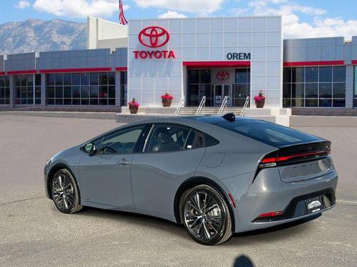 2024 Toyota Prius XLE