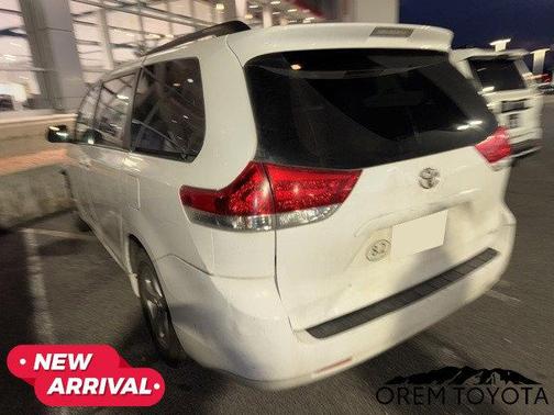 2011 Toyota Sienna LE