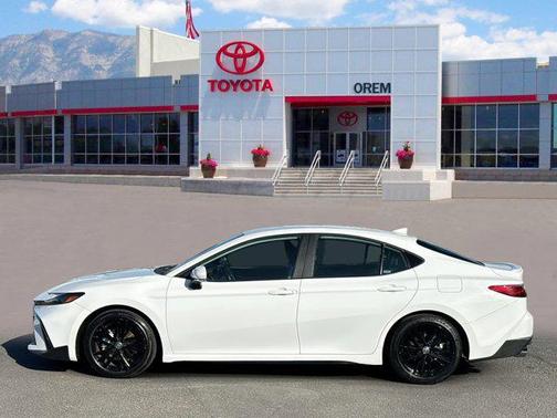 2025 Toyota Camry XLE