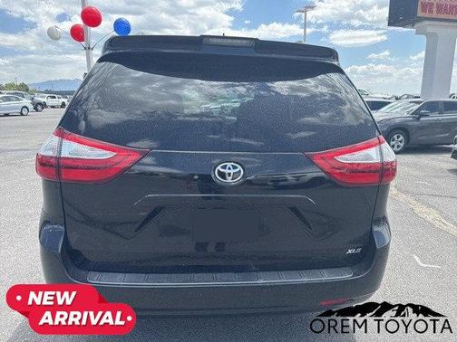 2019 Toyota Sienna XLE Premium