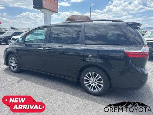 2019 Toyota Sienna XLE Premium