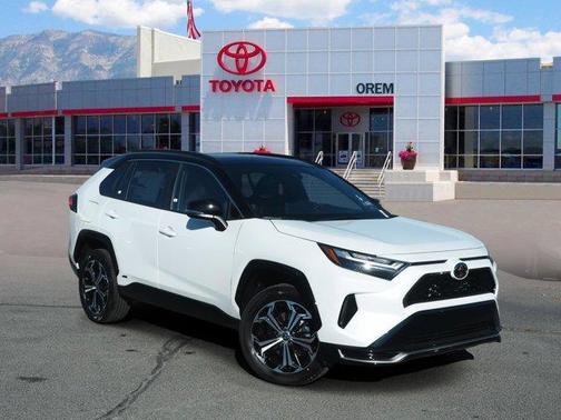 2025 Toyota RAV4 Hybrid SE