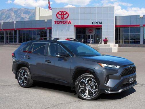 2025 Toyota RAV4 Hybrid SE