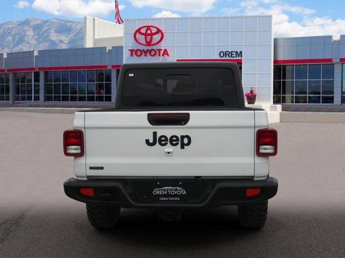 2023 Jeep Gladiator Willys 4x4