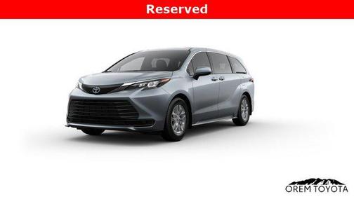 2025 Toyota Sienna LE