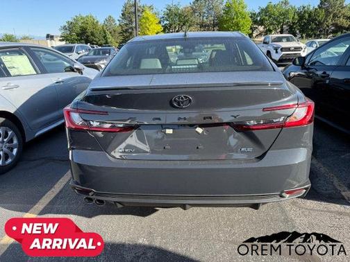 2025 Toyota Camry SE