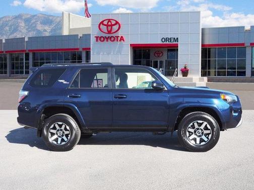2024 Toyota 4Runner TRD Off Road