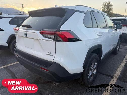 2023 Toyota RAV4 Hybrid LE