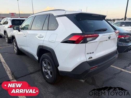 2023 Toyota RAV4 Hybrid LE