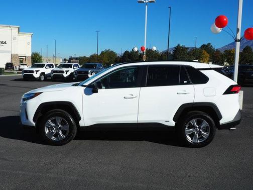2023 Toyota RAV4 Hybrid LE