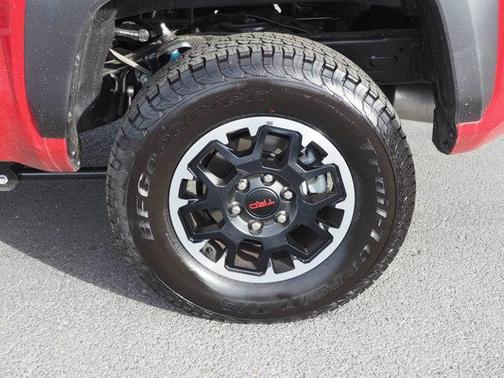 2025 Toyota Tacoma TRD Off Road