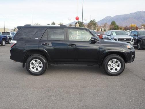 2022 Toyota 4Runner SR5 Premium