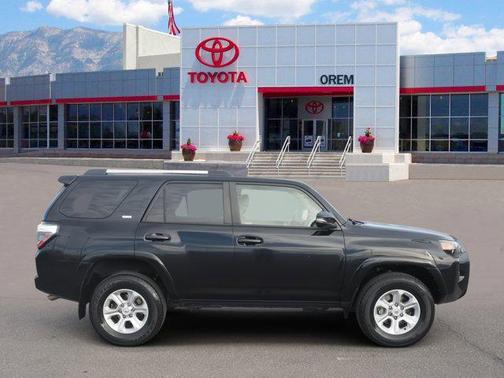 2022 Toyota 4Runner SR5 Premium