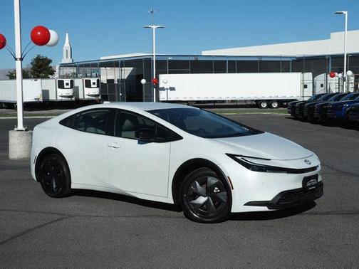 2024 Toyota Prius LE