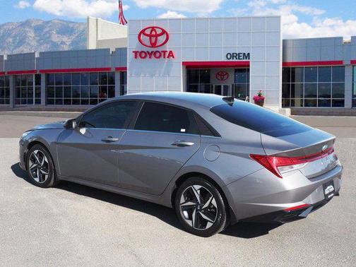 2023 Hyundai ELANTRA Limited