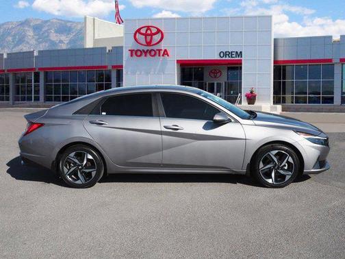 2023 Hyundai ELANTRA Limited
