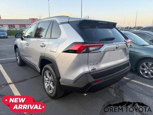 2023 Toyota RAV4 Hybrid LE