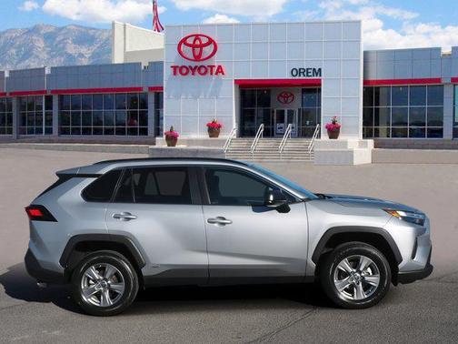 2023 Toyota RAV4 Hybrid LE
