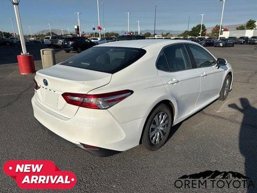 2018 Toyota Camry Hybrid LE