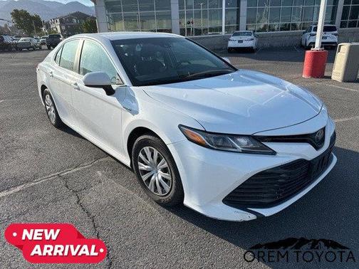 2018 Toyota Camry Hybrid LE