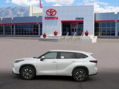 2026 Toyota Highlander XLE