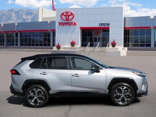 2025 Toyota RAV4 Hybrid SE
