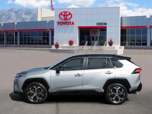 2025 Toyota RAV4 Hybrid SE
